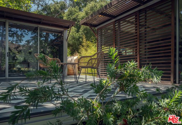 30047 Mulholland Highway, Agoura Hills, CA 91301