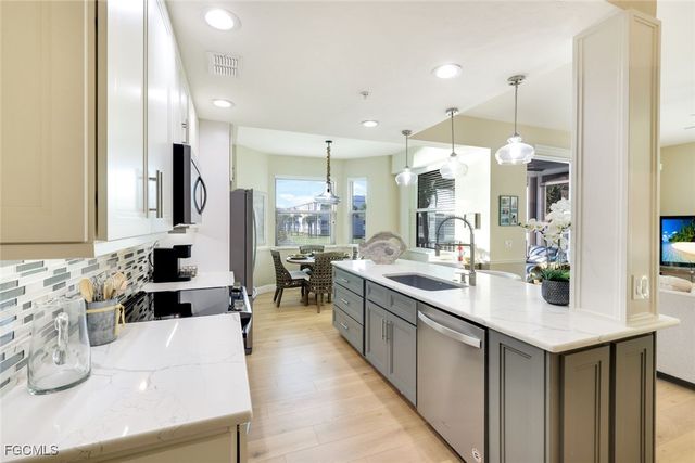 16635 Lake Circle DR 627, Fort Myers, FL 33908