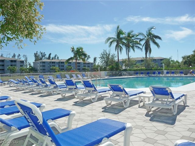 16635 Lake Circle DR 627, Fort Myers, FL 33908