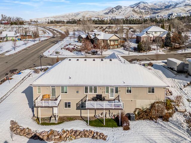 710 E 100 S, Hyde Park, UT 84318