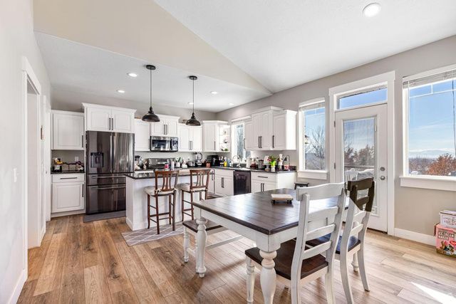 710 E 100 S, Hyde Park, UT 84318