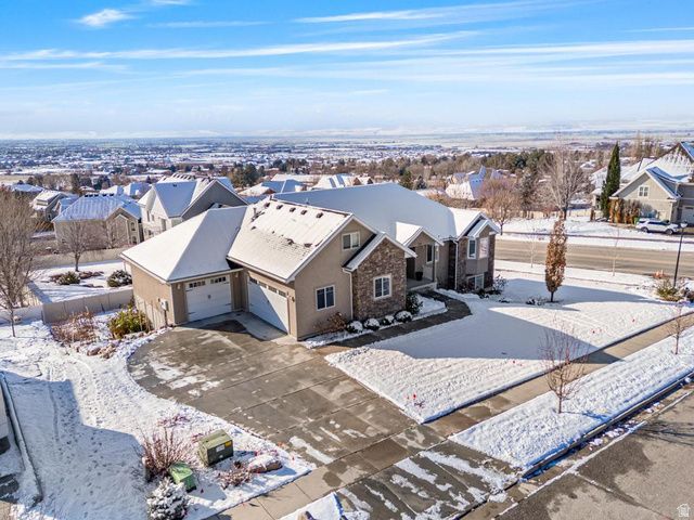 710 E 100 S, Hyde Park, UT 84318
