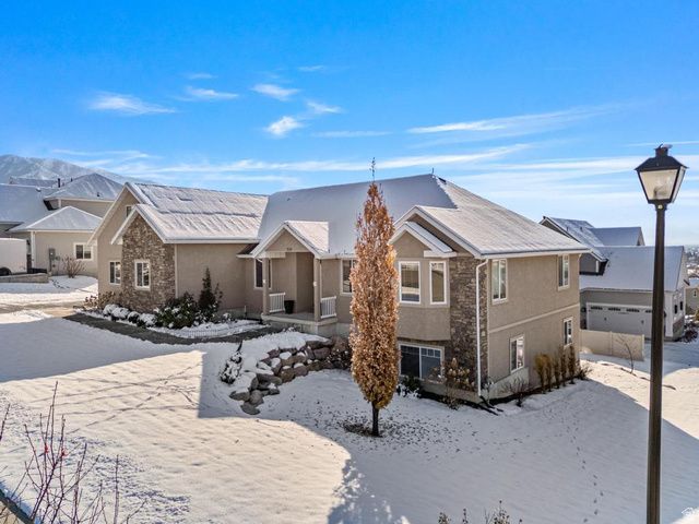 710 E 100 S, Hyde Park, UT 84318