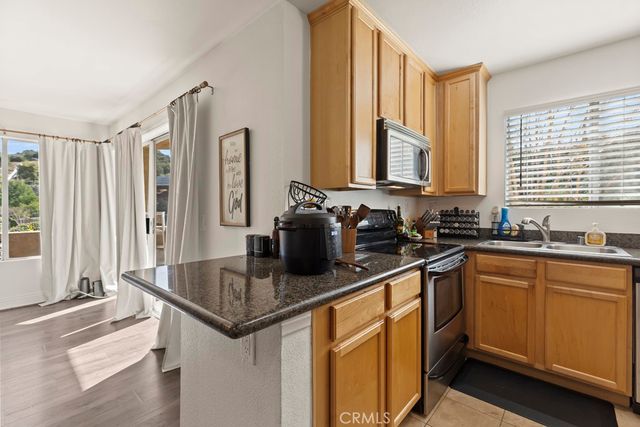 2320 Del Mar 102, Corona, CA 92882