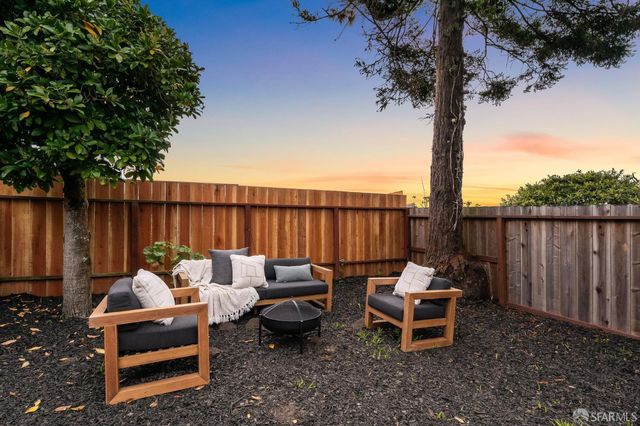 1955 28th Avenue, San Francisco, CA 94116