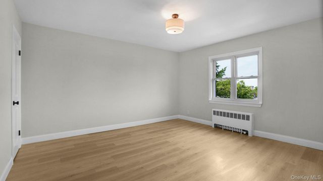 3304 Corsa Avenue, Bronx, NY 10469