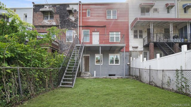 3304 Corsa Avenue, Bronx, NY 10469