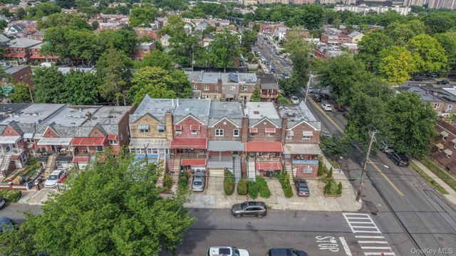 3304 Corsa Avenue, Bronx, NY 10469