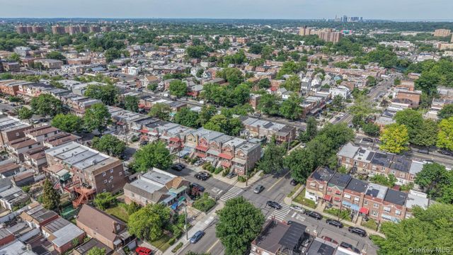 3304 Corsa Avenue, Bronx, NY 10469