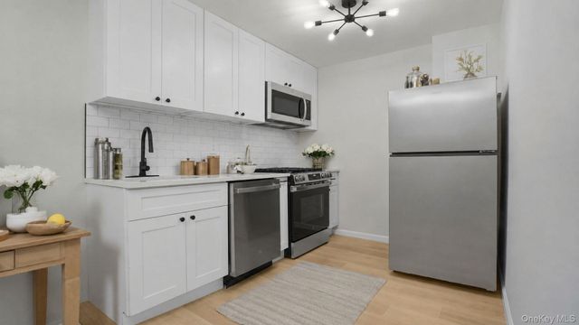 3304 Corsa Avenue, Bronx, NY 10469