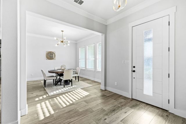 5637 Pollys Way, Fort Worth, TX 76126