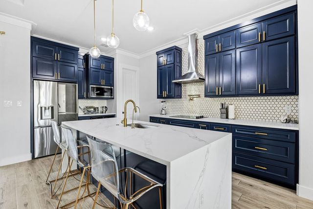 5637 Pollys Way, Fort Worth, TX 76126
