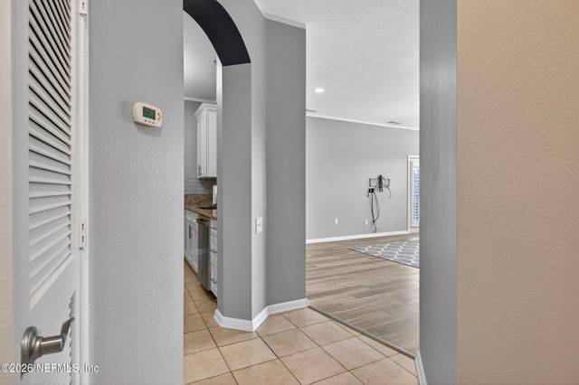 10550 BAYMEADOWS Road 912, Jacksonville, FL 32256