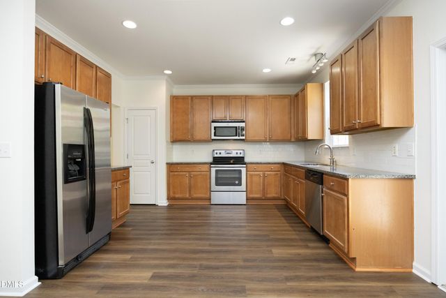 154 Stobhill Lane, Holly Springs, NC 27540