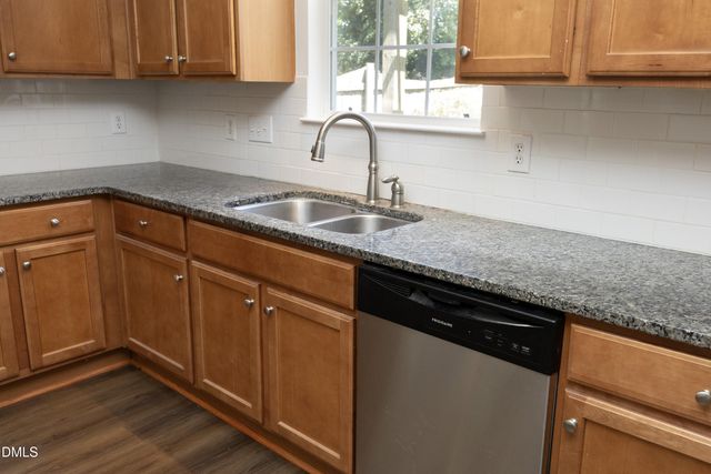 154 Stobhill Lane, Holly Springs, NC 27540