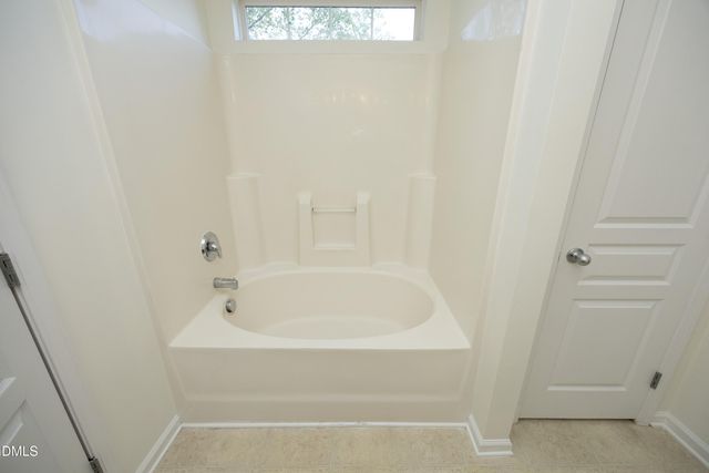 154 Stobhill Lane, Holly Springs, NC 27540