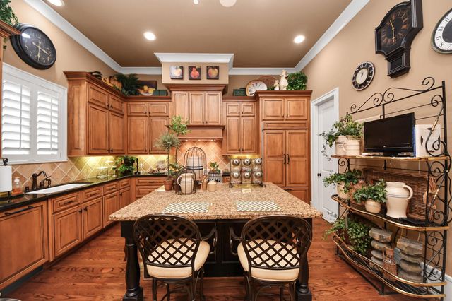 1406 Lake Pointe Parkway, Sugar Land, TX 77478