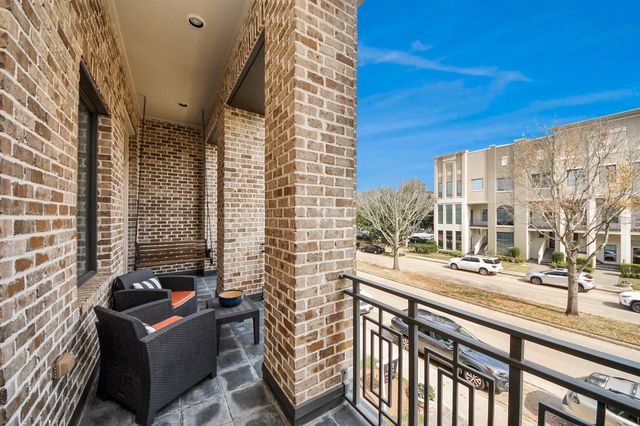 1406 Lake Pointe Parkway, Sugar Land, TX 77478