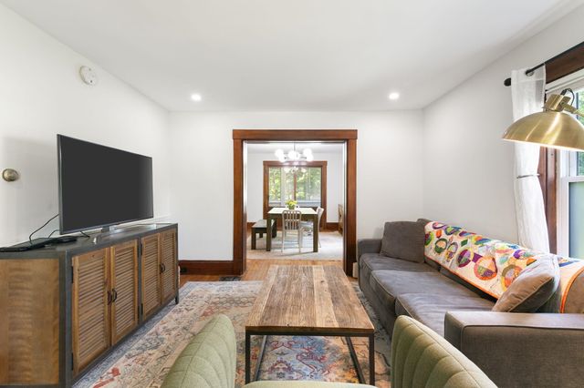 39 Locust Street, Brattleboro, VT 05301
