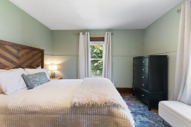 39 Locust Street, Brattleboro, VT 05301