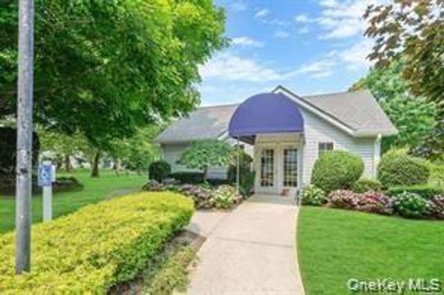 507 Sara Circle, Port Jefferson Station, NY 11776