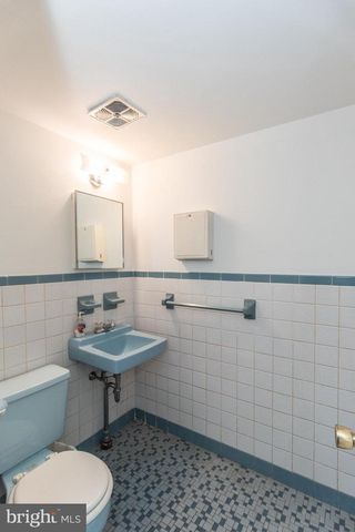 7631 ALGON AVE, Philadelphia, PA 19111