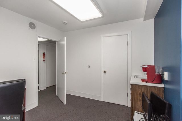 7631 ALGON AVE, Philadelphia, PA 19111