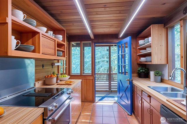 162 Miller Road, Friday Harbor, WA 98250