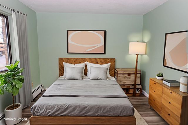 126 Mammoth Rd Apt 1, Hooksett, NH 03106