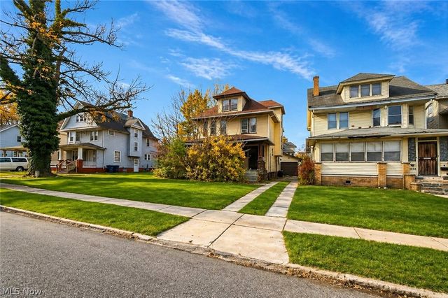 1172 Melbourne Road, East Cleveland, OH 44112