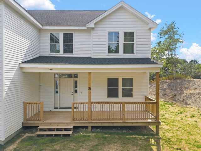 33 Seabiscuit Dr, Plymouth, MA 02360