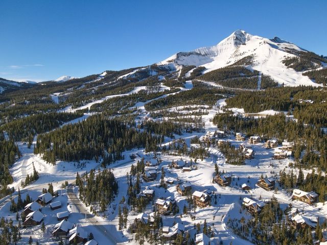17 Manitou Loop, Big Sky, MT 59716