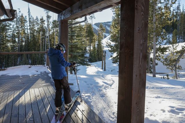 17 Manitou Loop, Big Sky, MT 59716