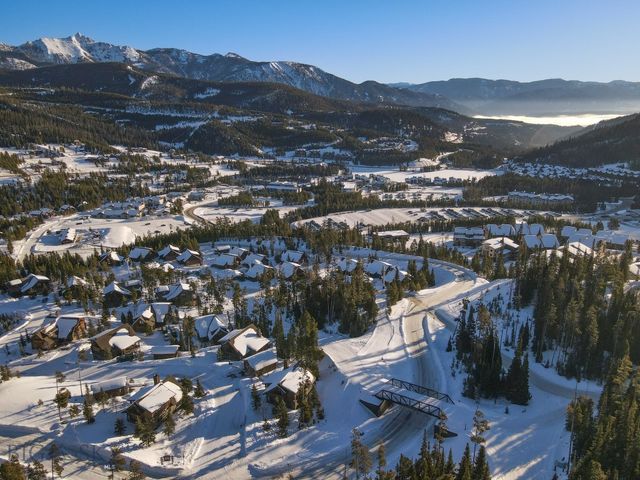 17 Manitou Loop, Big Sky, MT 59716