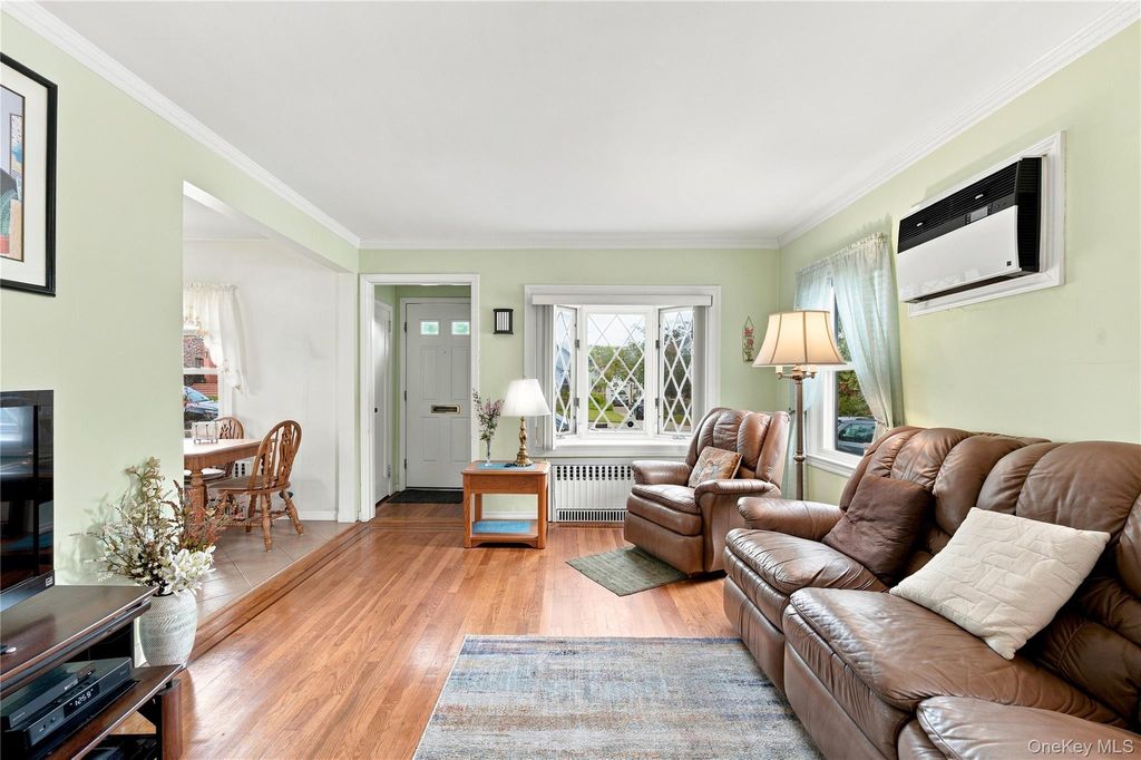 4850 188th Street, Fresh Meadows, NY 11365 — photo 4