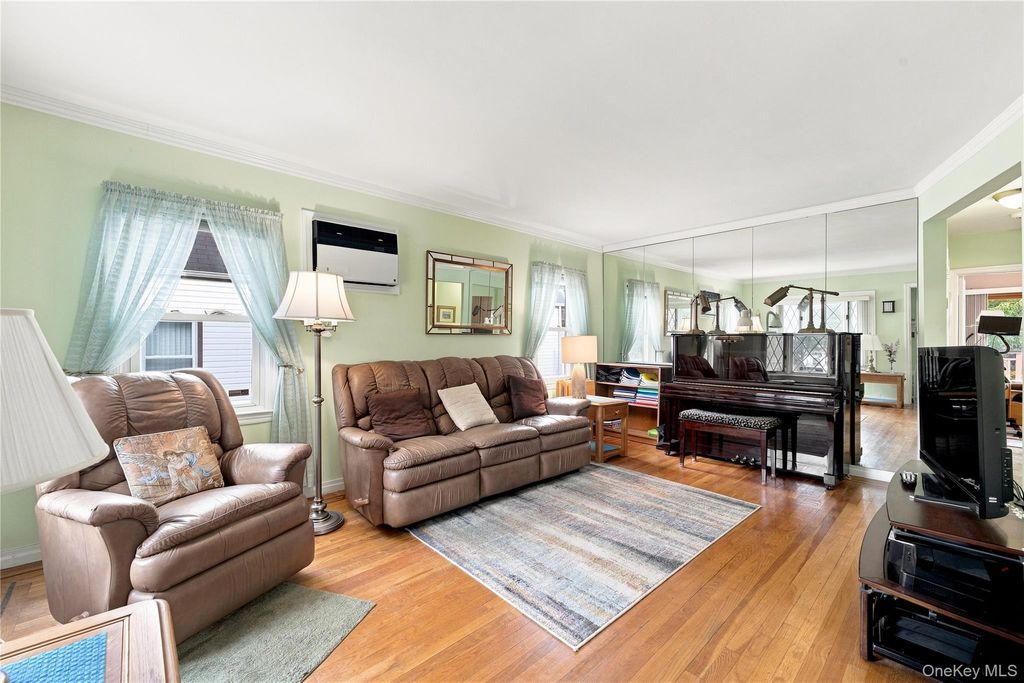 4850 188th Street, Fresh Meadows, NY 11365 — photo 5