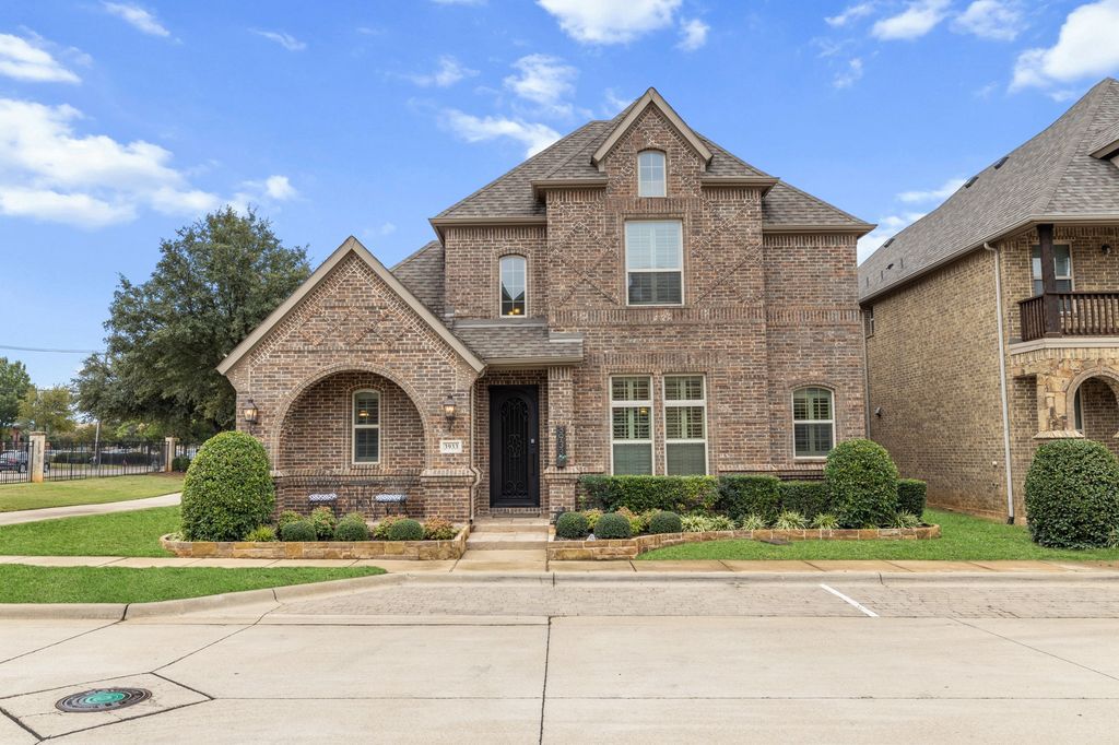 3933 Blackjack Oak Drive, Colleyville, TX 76034