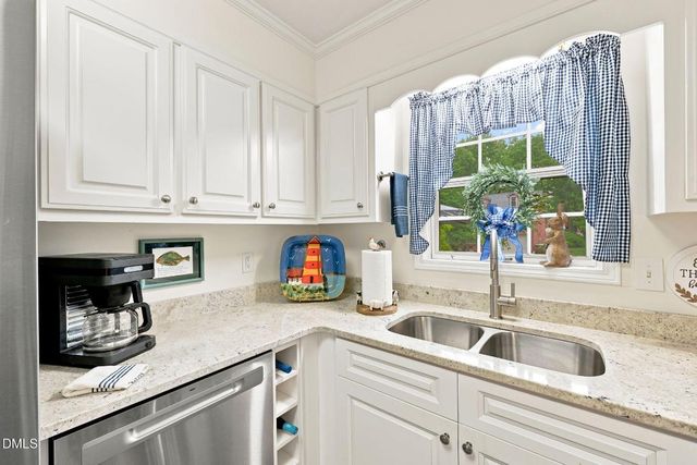 7 Willow Oak Street, Elon, NC 27244