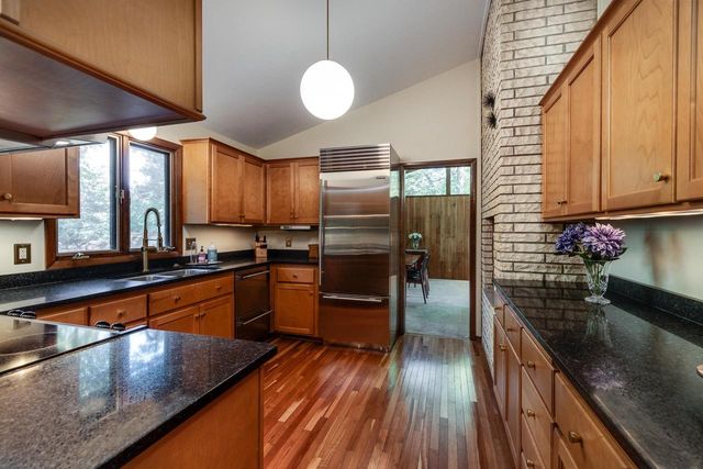 113 Standish Court, Madison, WI 53705
