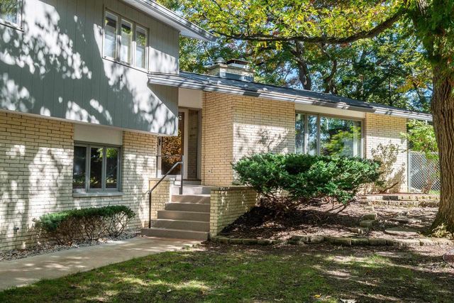 113 Standish Court, Madison, WI 53705
