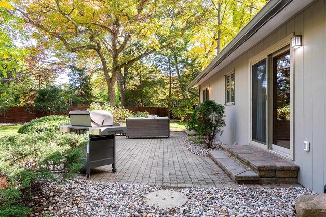 113 Standish Court, Madison, WI 53705