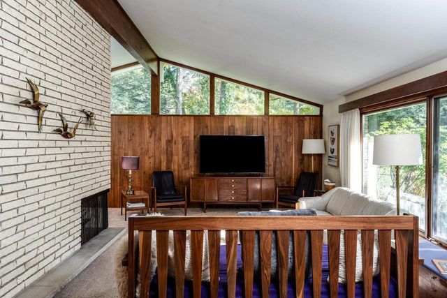 113 Standish Court, Madison, WI 53705