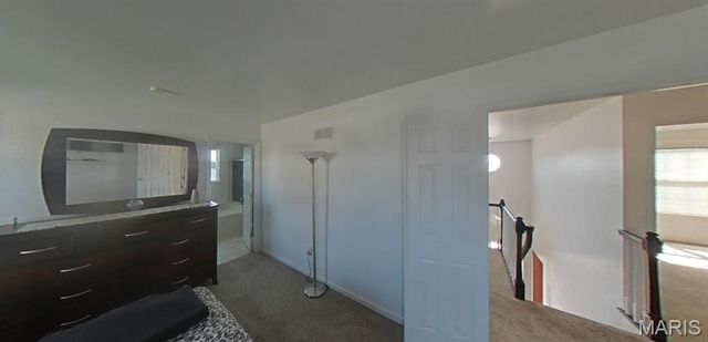 1860 Chateau Du Mont Drive, Florissant, MO 63031