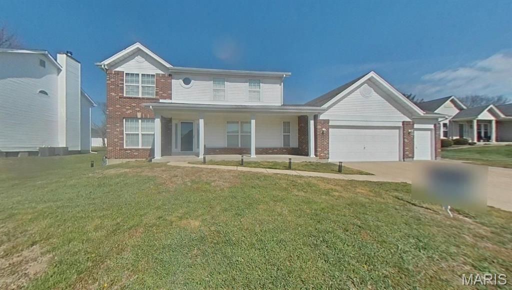 1860 Chateau Du Mont Drive, Florissant, MO 63031