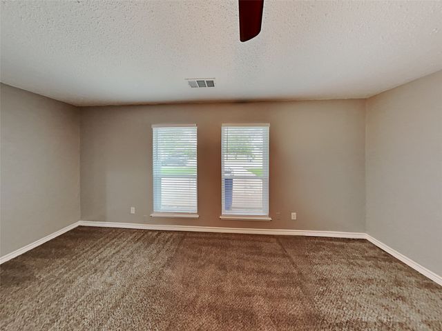 702 Redbud Drive, Forney, TX 75126