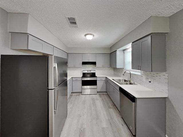 702 Redbud Drive, Forney, TX 75126