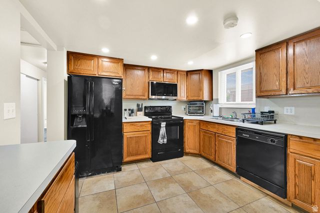 713 W 2200 N, Clinton, UT 84015