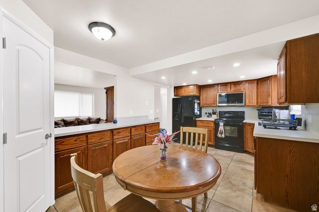 713 W 2200 N, Clinton, UT 84015