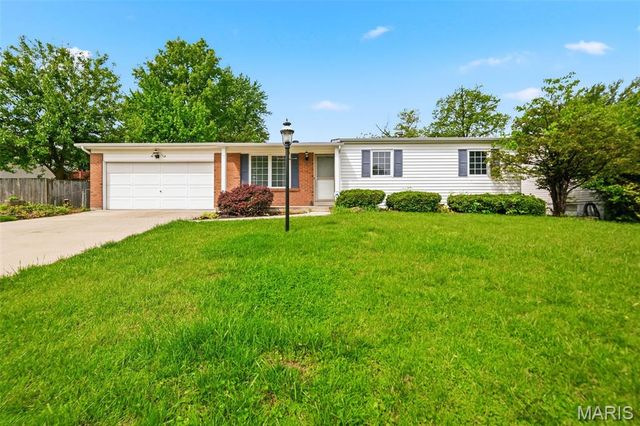 11 Denallen Drive, St Peters, MO 63376