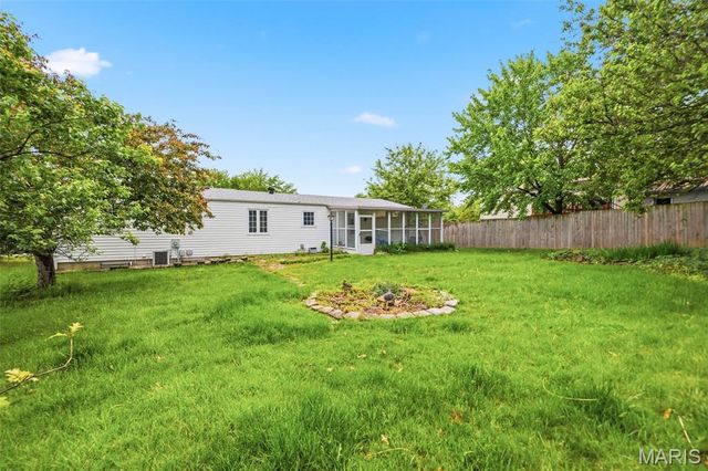 11 Denallen Drive, St Peters, MO 63376